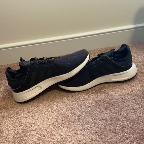 Adidas Tennis Shoes - Picture 1 of 3